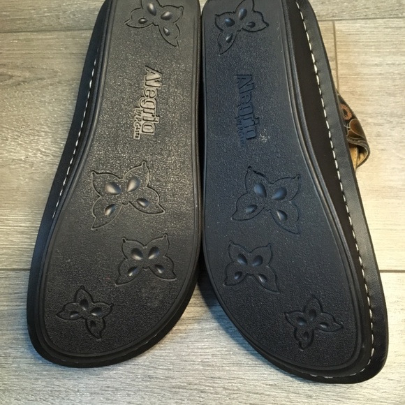 Alegria Floral Patterned Mules - Black and Gold - Picture 5 of 10